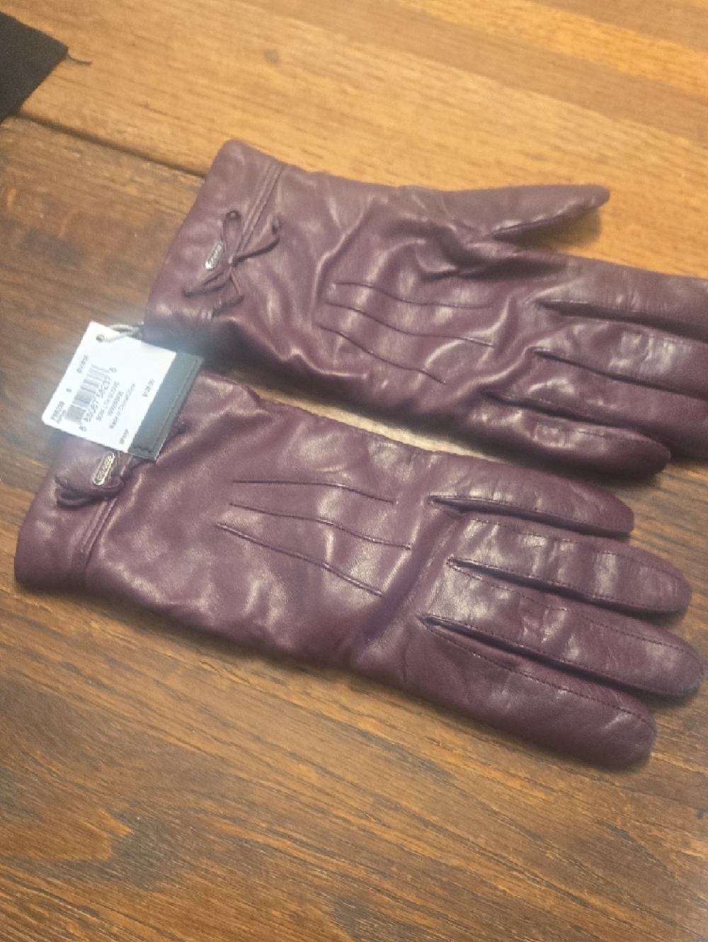 Coach Men's Leather Gloves in Deep Burgundy - Picture 3 of 11